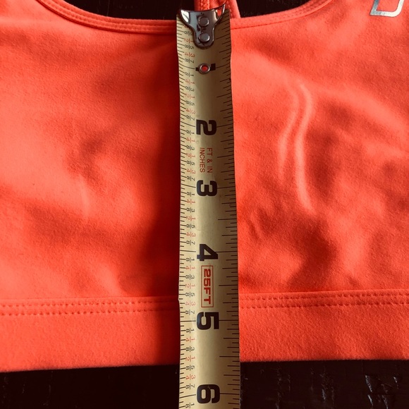 Lorna Jane Racerback Sports Bra - Picture 5 of 5